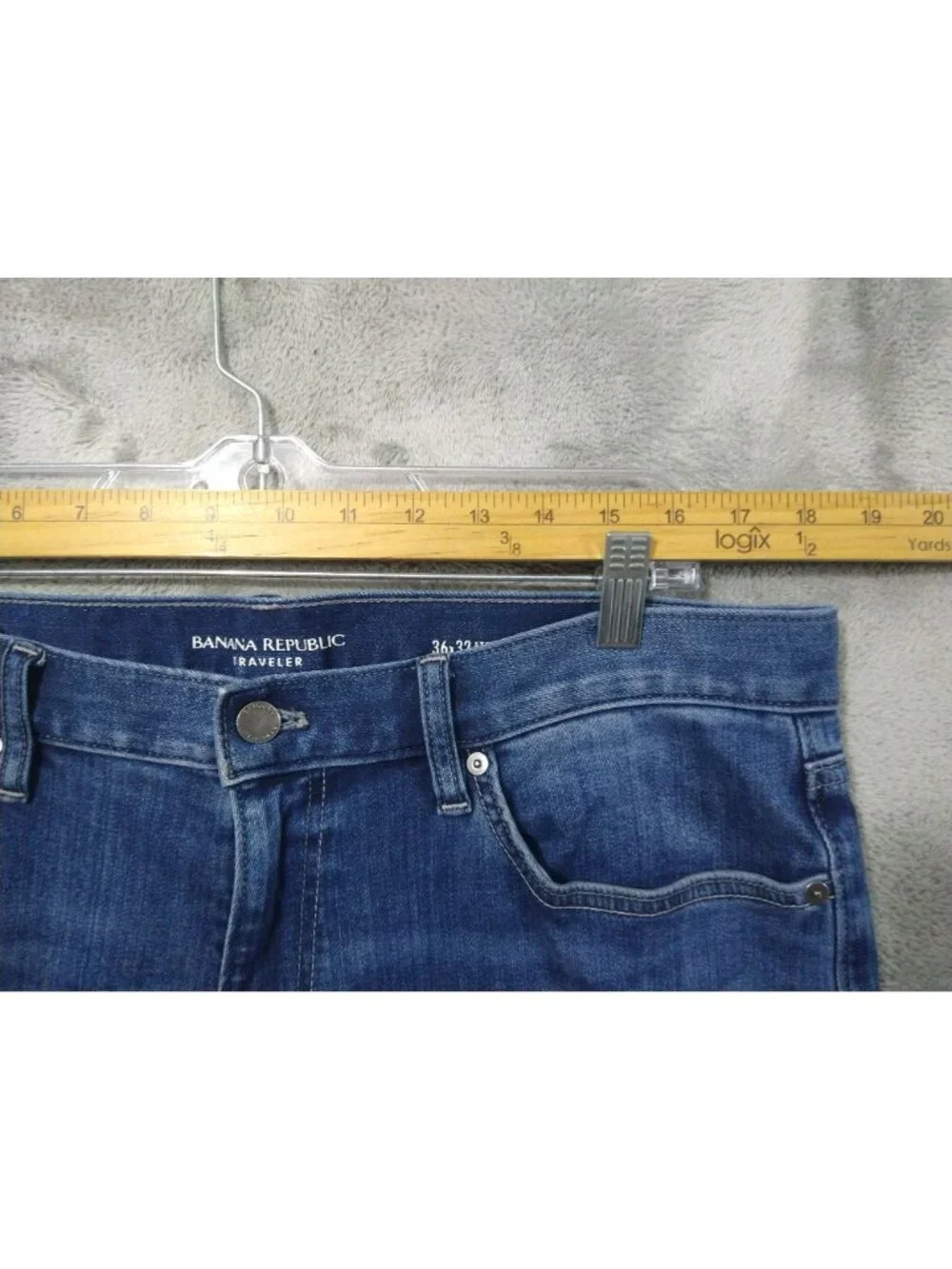 Banana Republic Jeans Mens 36x32 Blue Denim Traveler Straight Fit Stretch